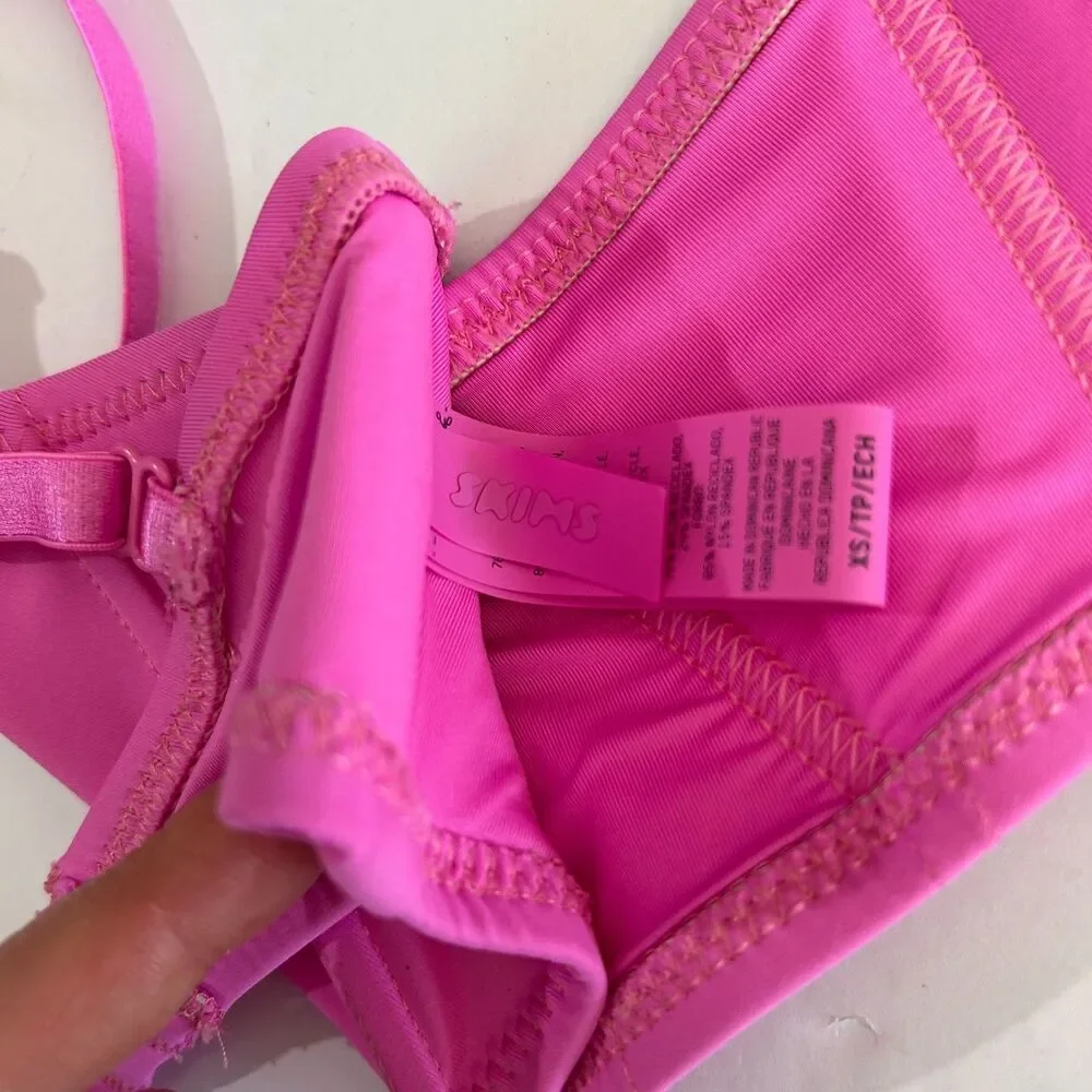 SKIMS Signature Swim Corset Bikini Top in the color Neon Orchid, XS -like New!